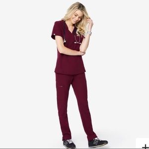 BURGUNDY Figs set XXS - Yola & Catarina